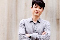 [베테랑 1000만] 첫 ‘1000만’ 왕관 쓴 류승완 “베테랑들이 세상 바꾸죠”