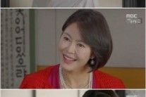 ‘엄마’ 진희경, 첫 등장 화려한 패션스타일링 눈에 띄네