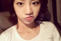화난 표정 ‘성난 가슴’…혜리 볼륨몸매 셀카 화제