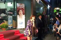 신세대 트로트 가수 윤수현,’안경본데이’ 명품안경패션쇼 참석..부산 시민들 ‘시선 한몸에’