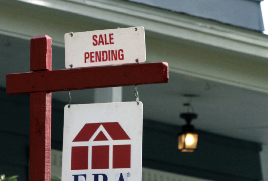 Pending Home Sales