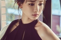 신현빈, 블랙드레스 자태..고급스러운 섹시미 발산