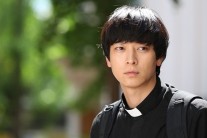 ‘검은 사제들’ 첫날 예매율 돌풍…극장가 관객가뭄 해갈 기대