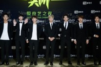몬스타엑스(MONSTA X), 대륙까지 흔든 ‘대형신인’…한중 시상식 오프닝 꾸며