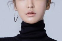 ‘무림학교’ 정유진, ‘문샷’ 뷰티 화보 공개로 색다른 매력 물씬