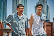 ‘검사외전’, 4주차 신작들 공세에도 박스오피스 2위 지켜…놀라운 ‘흥행 뚝심’