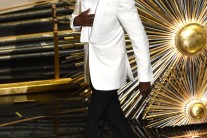[아카데미 복습하기①] ‘#OscarsSoWhite’…‘백인잔치’ 논란 오스카, 동양인 비하로도 ‘시끌’