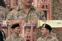 SNL 윤정수 “송중기 대위다”…안영미 “송충이가 왔네” 폭소
