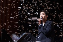 식지않는 ‘태후’ 열풍…송중기 팬미팅에 4000여명 ‘우르르’