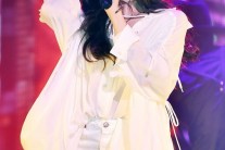 소녀시대 티파니 첫 솔로 데뷔 “10대 때 꾸던 꿈 이뤘다”