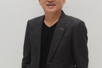 큐브 홍승성 회장 “펜타곤, 100억 투자해도 아깝지 않은 그룹”