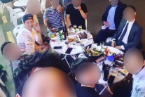 박유천 지인, 논란된 ‘그날’ 친구들과의 사진 SNS공개
