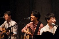 모던 포크 그룹 동물원, 7월말 소극장 콘서트 개최