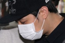 박유천, 21일(오늘)도 정상 출근…사설경호원 6명 대동