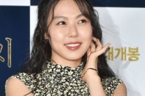 김민희, 무대인사서 마지막 암시…“그동안 너무 감사했다”