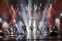 [공연리뷰] 대체 엑소(EXO)가 뭐길래…“‘소리’라도 듣고 싶어서”
