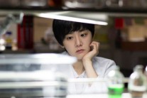 문근영, 파격 숏커트…“집에서 확 잘라”