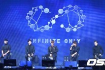 인피니트 컴백… 우현 “1위 공약, ‘태풍’ 어쿠스틱 버전 버스킹”