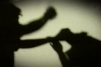 배 걷어차 유산시킨 코치…여전한 체육계 성폭력