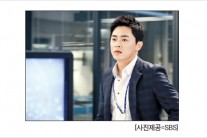 출구없는 ‘핵직구’ 매력빵빵 조정석