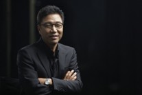 SM 이수만 회장, 걸그룹 속눈썹까지 직접 챙긴다