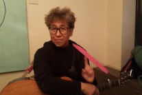 재일동포 가수 이영보, 윤동주를 알리기 위한 노래 부른다