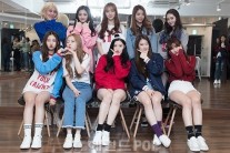 걸그룹 프리스틴, 박사모에 봉변? “연습실 앞 점령당해”
