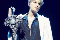 JYJ 김재중, 혼수상태 빠진 태국 팬 찾아 2000만원 기부