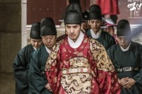 ‘역적’ 한 어린 아이의 충격적인 장면 논란