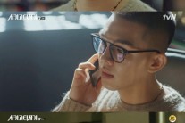 유아인, 미스터리에 어울리는 배우