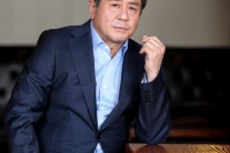‘특별시민’ 최민식 “정치이야기가 지겹다고요?”