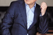 최민식 “또 정치영화?…지겹다면 지겨움의 끝을 보시죠”