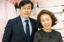 손석희 “윤여정, 대선방송 섭외 이유가…”