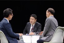 ‘썰전’ 전원책, “임기 마칠 때까지 대중 지지 받는 대통령 되길”