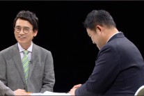‘썰전’유시민 “국회의원들, 청와대 전화 못 받을까봐 다른 전화 안 받아“