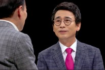 ‘썰전’ 유시민, “야당, 문 대통령을 무서워하는 기류 있어“