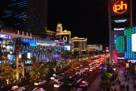 The-Las-Vegas-Strip-at-Night