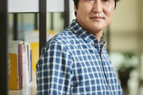 송강호, “영화로 세상을 바꾼다기 보다 의미있는 작품 하고파“