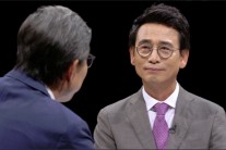 ‘썰전’ 유시민 “朴정부 청와대 문건 누가 남겨놨을 수도”