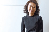윤여정“자식 다 키우고 나니…하고 싶은 작품에 손이 가네요”