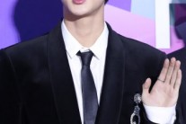방탄소년단, 서울가요대상서 첫 대상ㆍ본상 2관왕…아이유 최고앨범상 영예