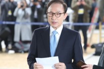 이명박 前 비서관 “MB, 보수언론과 술자리에 월 4천만원 써”