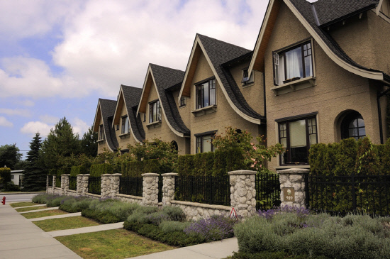 Semi-Detached-Homes-in-Vancouver