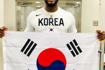 ‘영주권 취득’ 샘 오취리, 첫 광복절날 ‘태극기’ 퍼포먼스
