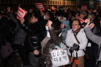 전공의 사직서, 의대생 집단휴학에 전국 집회…의대 증원에 의료계·정부 갈등 격화