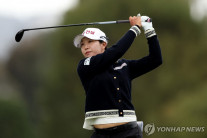 8언더파 몰아친 임진희, LPGA LA 챔피언십 1타 차 공동 3위