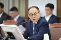 검찰총장 “김건희 여사 ‘명품백 수수 의혹’ 전담팀 꾸려라” 지시