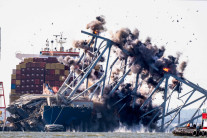 볼티모어항 붕괴교량 폭파…미국 최대 자동차 수출입항 정상 운영하나