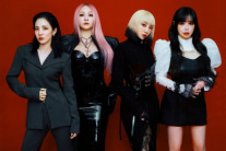 2NE1, 완전체 모였다…데뷔 15주년 기념 사진 깜짝 공개