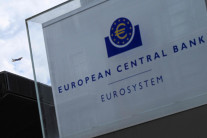 ECB, 기준금리 0.25％p 인하…2년만에 방향 전환